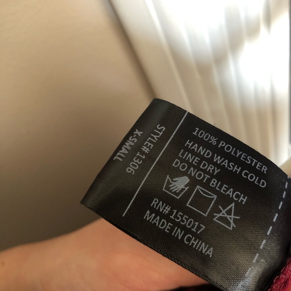 Low Cut Maroon Maxi Lace Prom Dress 🌟 - Picture 6 of 8